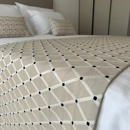 Casa V Bencun Deluxe Queen 4*