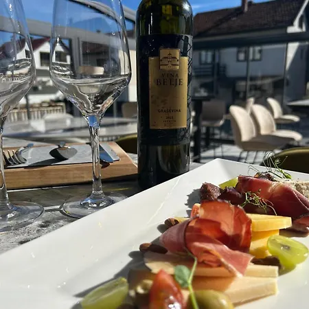 Casa V Bencun Deluxe Queen 4*